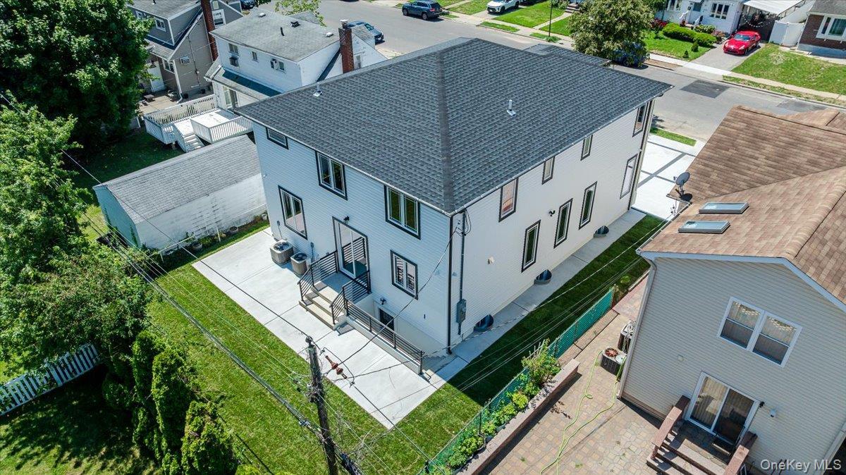 Single Family Landau Avenue Nassau County, NY 11003, MLS-1029593-43