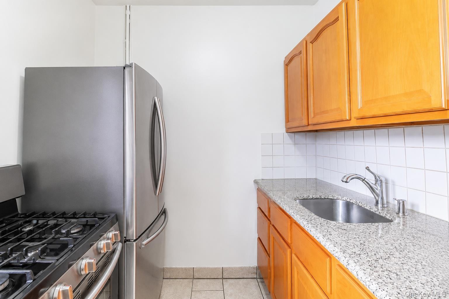 Apartment E 187th Street Bronx, NY 10458, MLS-1029618-3