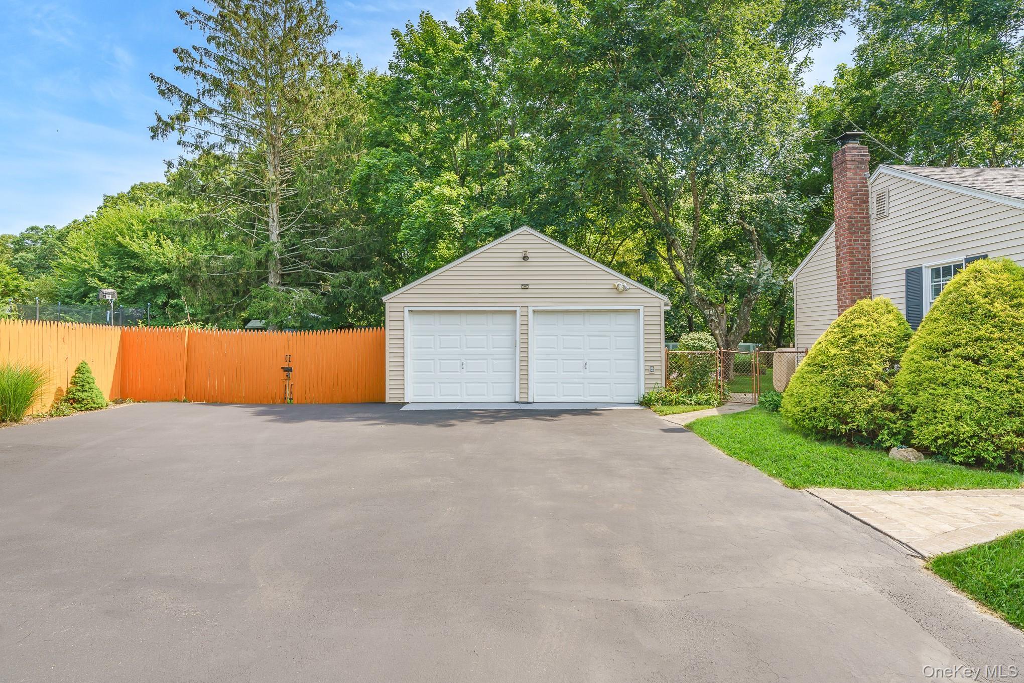 Single Family Hines Road Suffolk County, NY 11953, MLS-1029642-5
