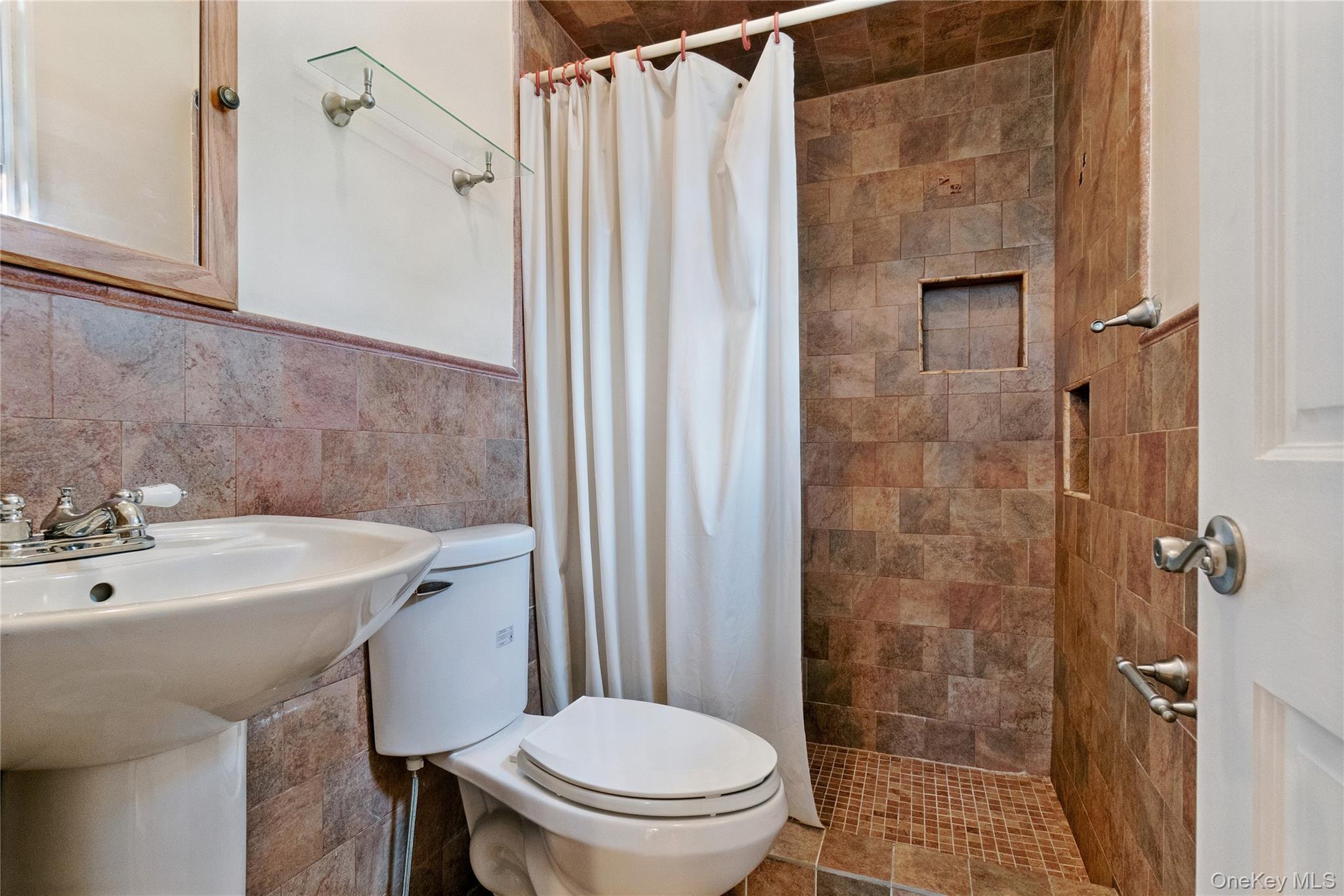 Single Family Bay 24th Street Queens, NY 11691, MLS-1029649-19