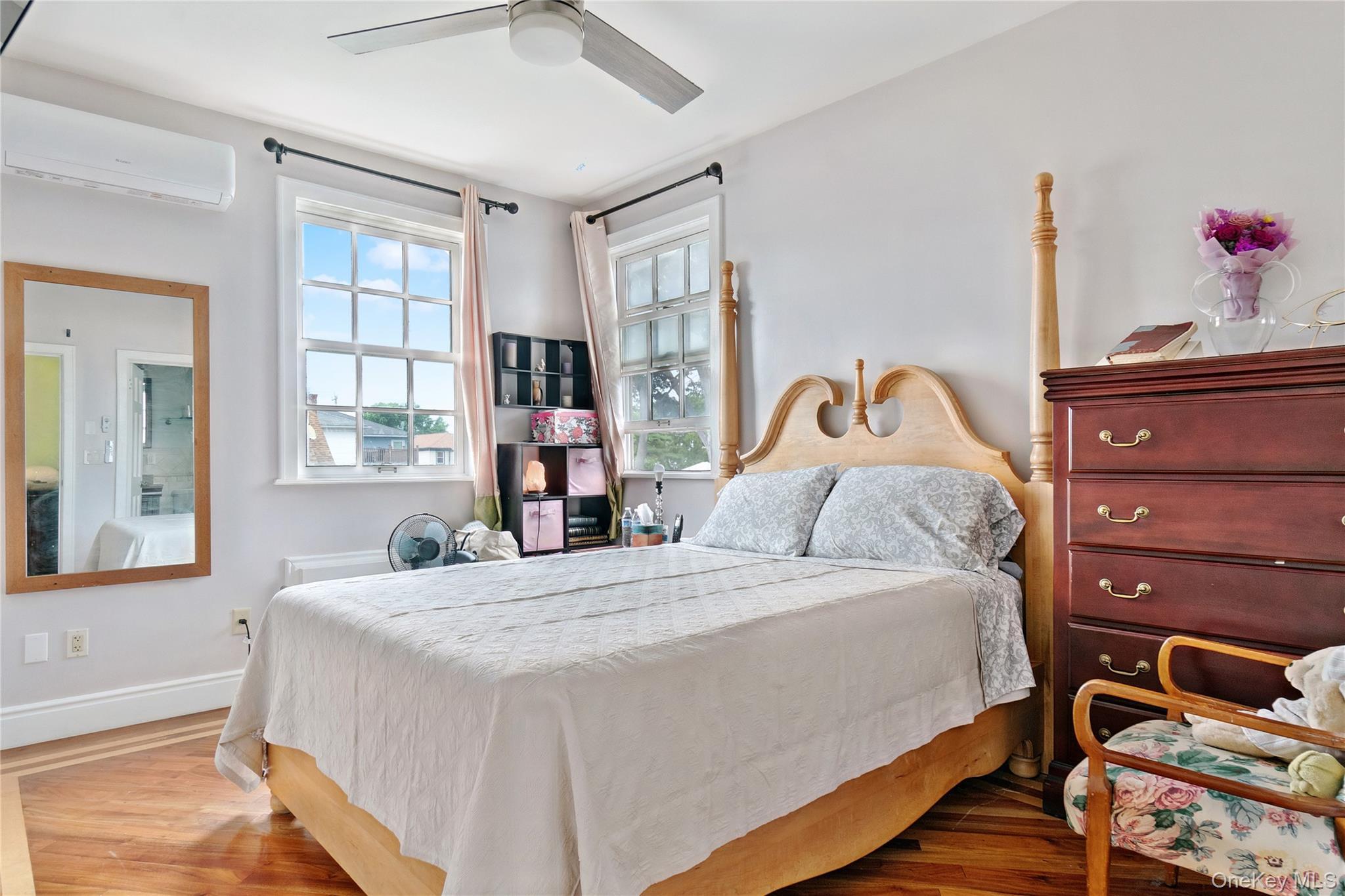 Single Family Bay 24th Street Queens, NY 11691, MLS-1029649-24