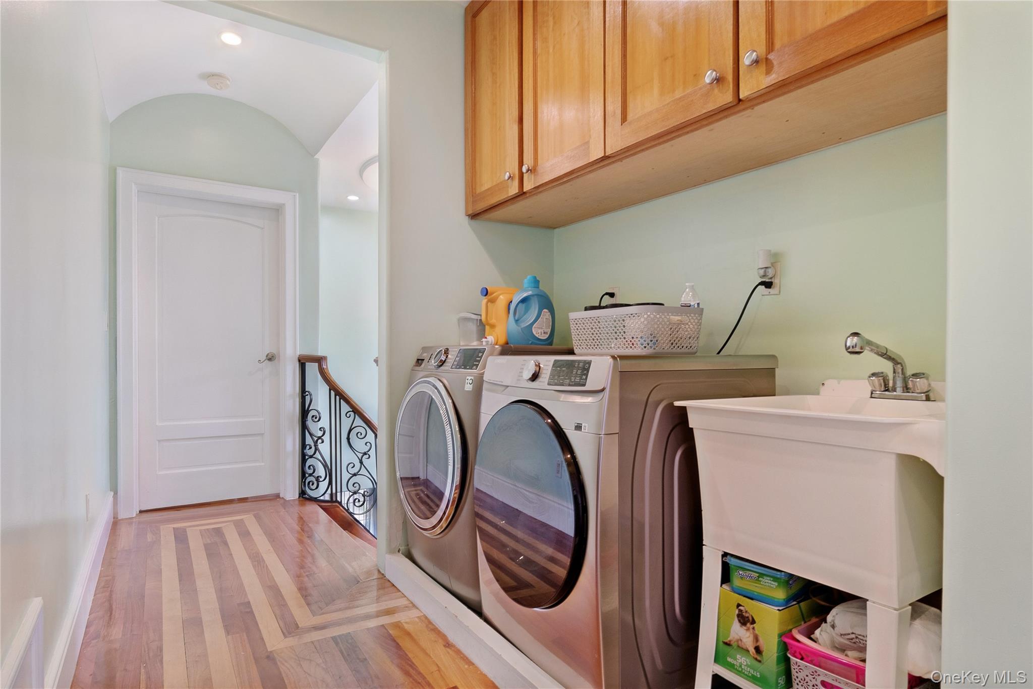 Single Family Bay 24th Street Queens, NY 11691, MLS-1029649-26