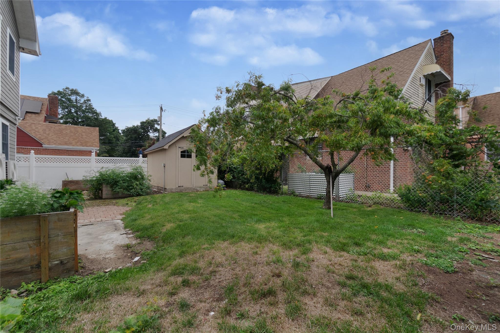 Single Family Bay 24th Street Queens, NY 11691, MLS-1029649-33