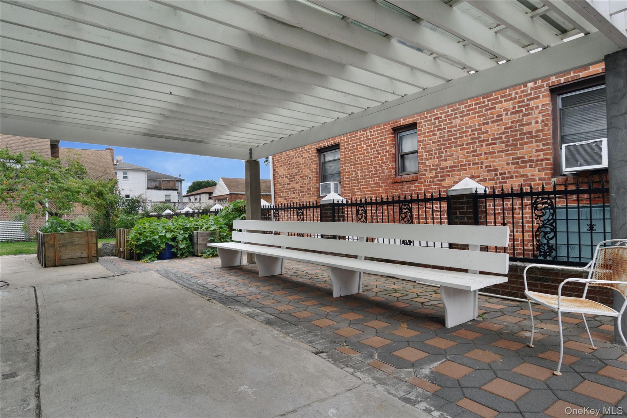 Single Family Bay 24th Street  Queens, NY 11691, MLS-1029649-37