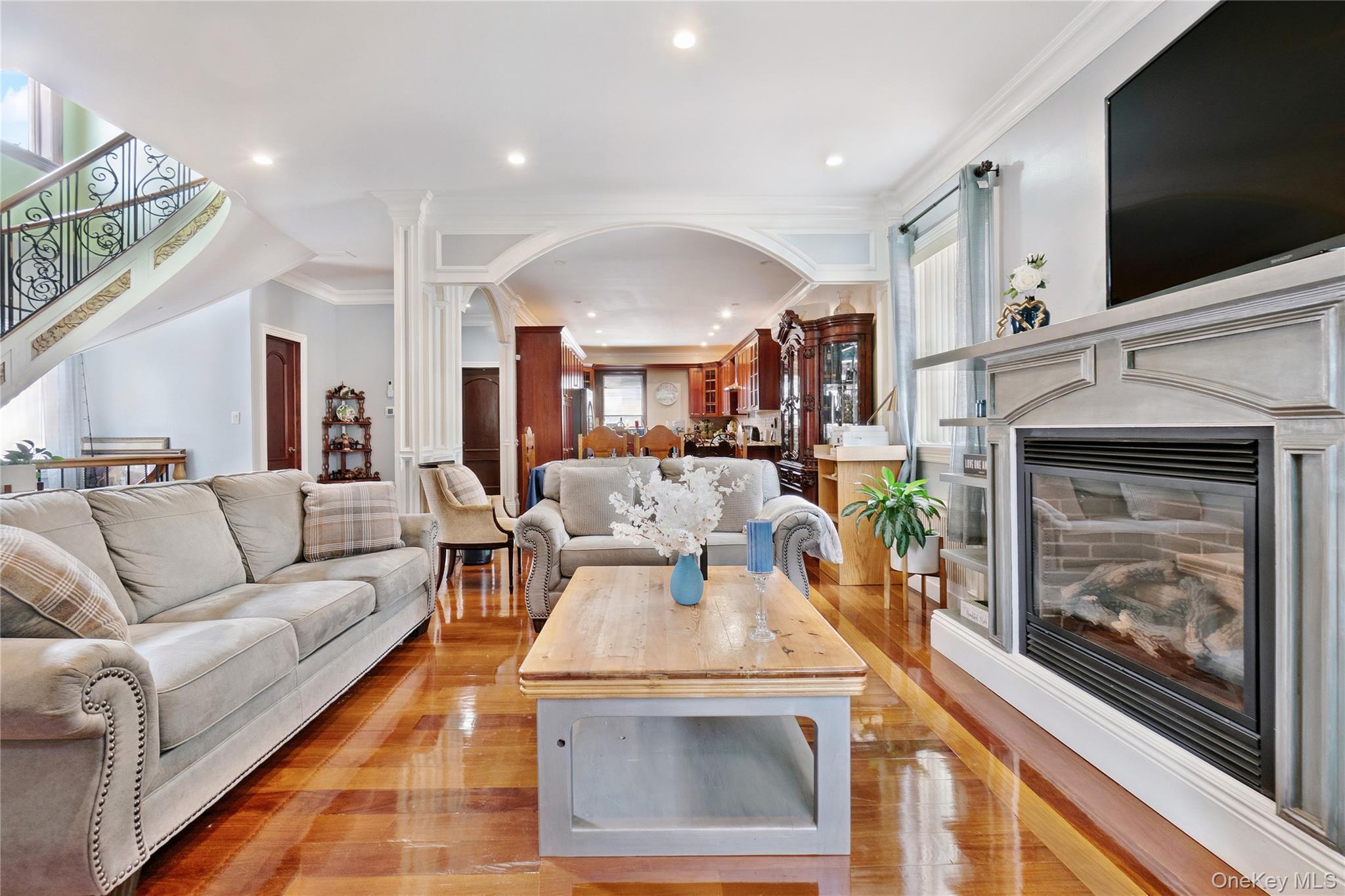 Single Family Bay 24th Street Queens, NY 11691, MLS-1029649-8