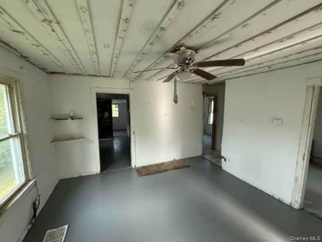 Single Family Travis Ave  Broome County, NY 13904, MLS-1029661-3