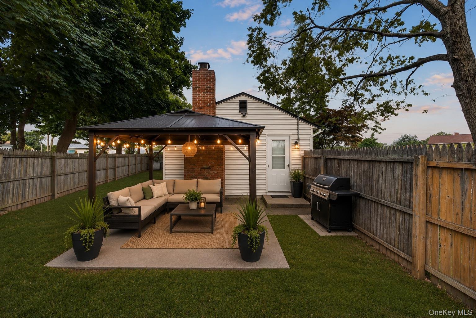 Single Family Knickerbocker Avenue Suffolk County, NY 11763, MLS-1029671-29