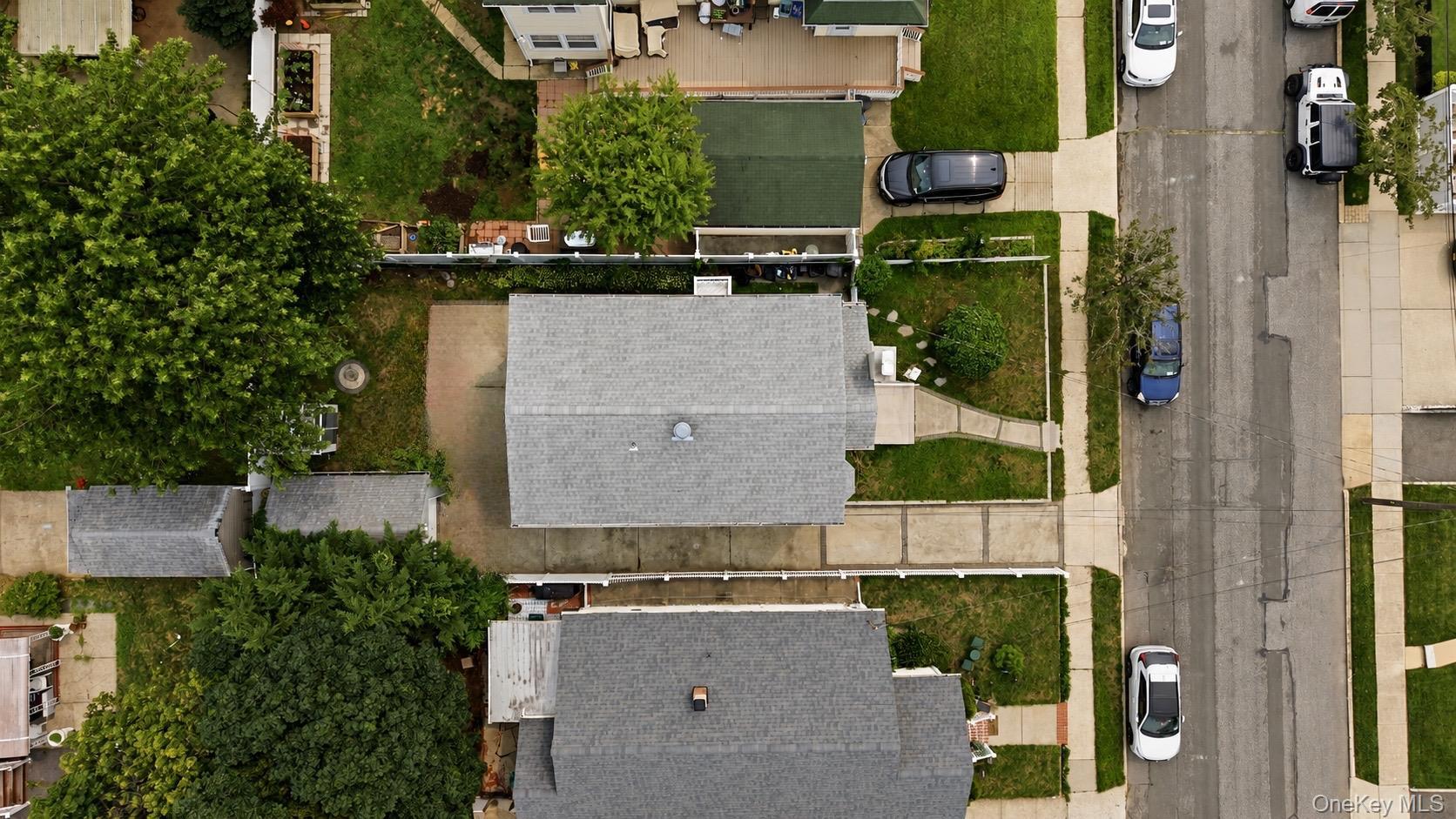 Single Family Driving Park Avenue  Nassau County, NY 11563, MLS-1029674-25