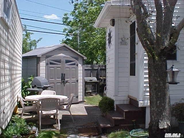 Single Family Main Street Suffolk County, NY 11751, MLS-1029685-2