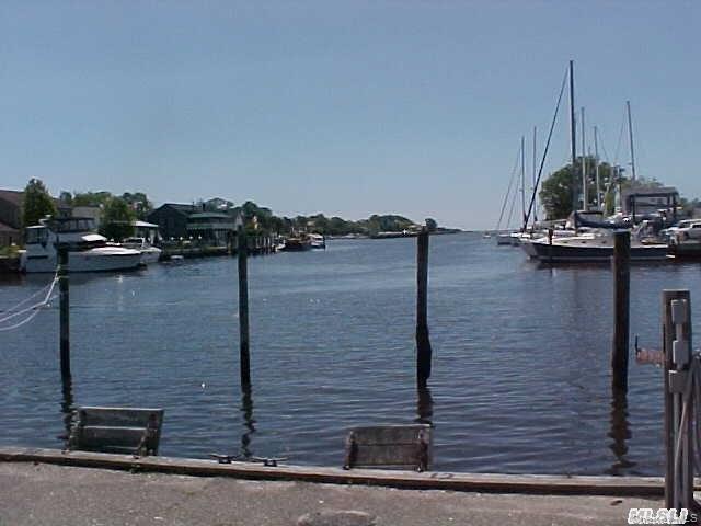 Single Family Main Street  Suffolk County, NY 11751, MLS-1029685-3