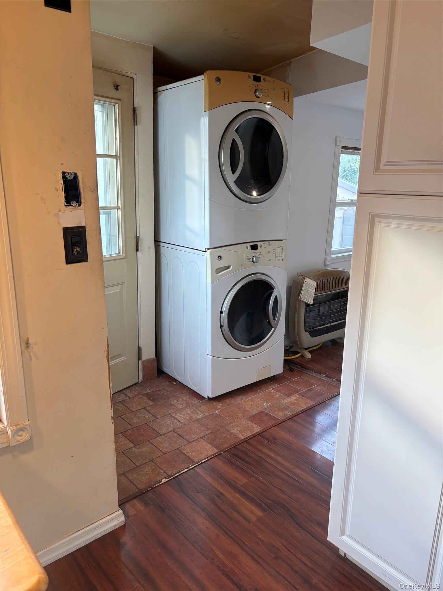 Single Family Main Street  Suffolk County, NY 11751, MLS-1029685-5