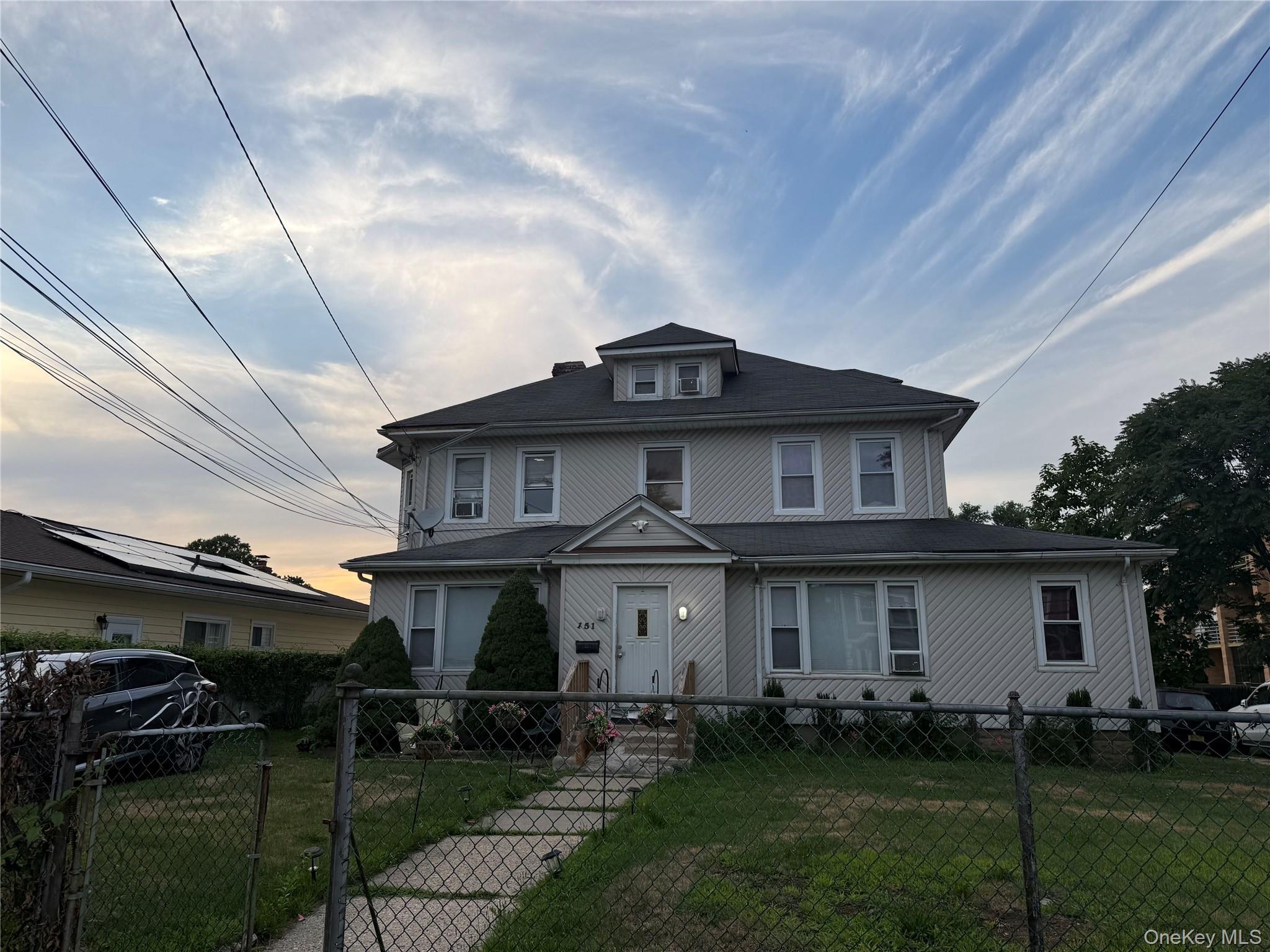 Single Family Amherst Street  Nassau County, NY 11550, MLS-1029686-3