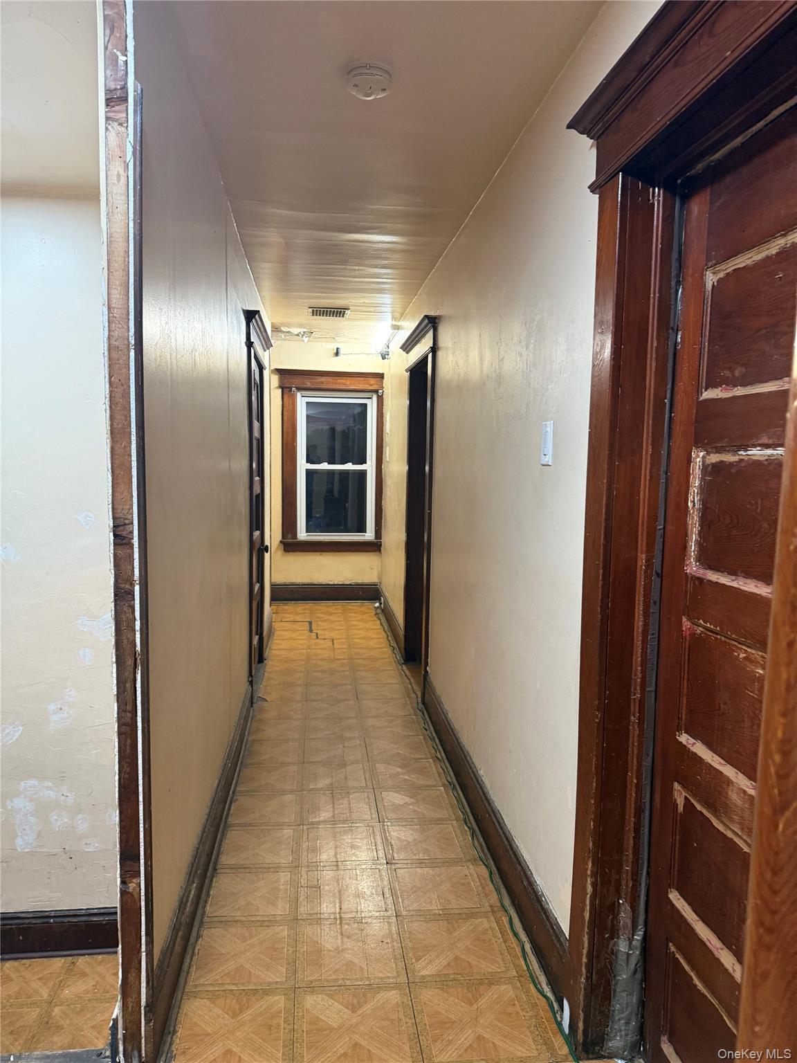Single Family Amherst Street  Nassau County, NY 11550, MLS-1029686-9