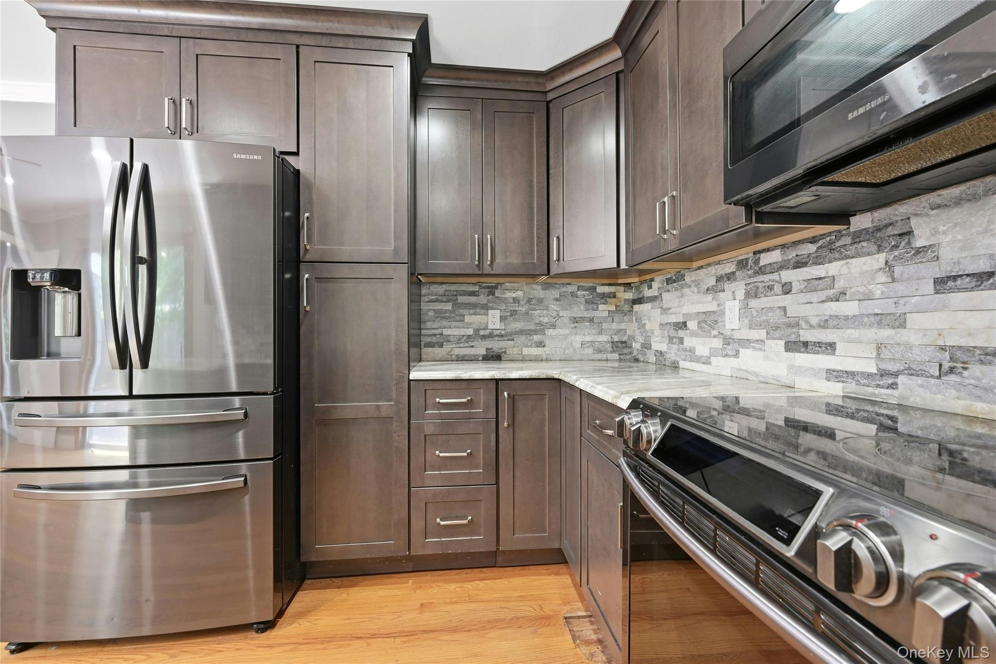 Single Family Twilight Road Suffolk County, NY 11778, MLS-1029690-7