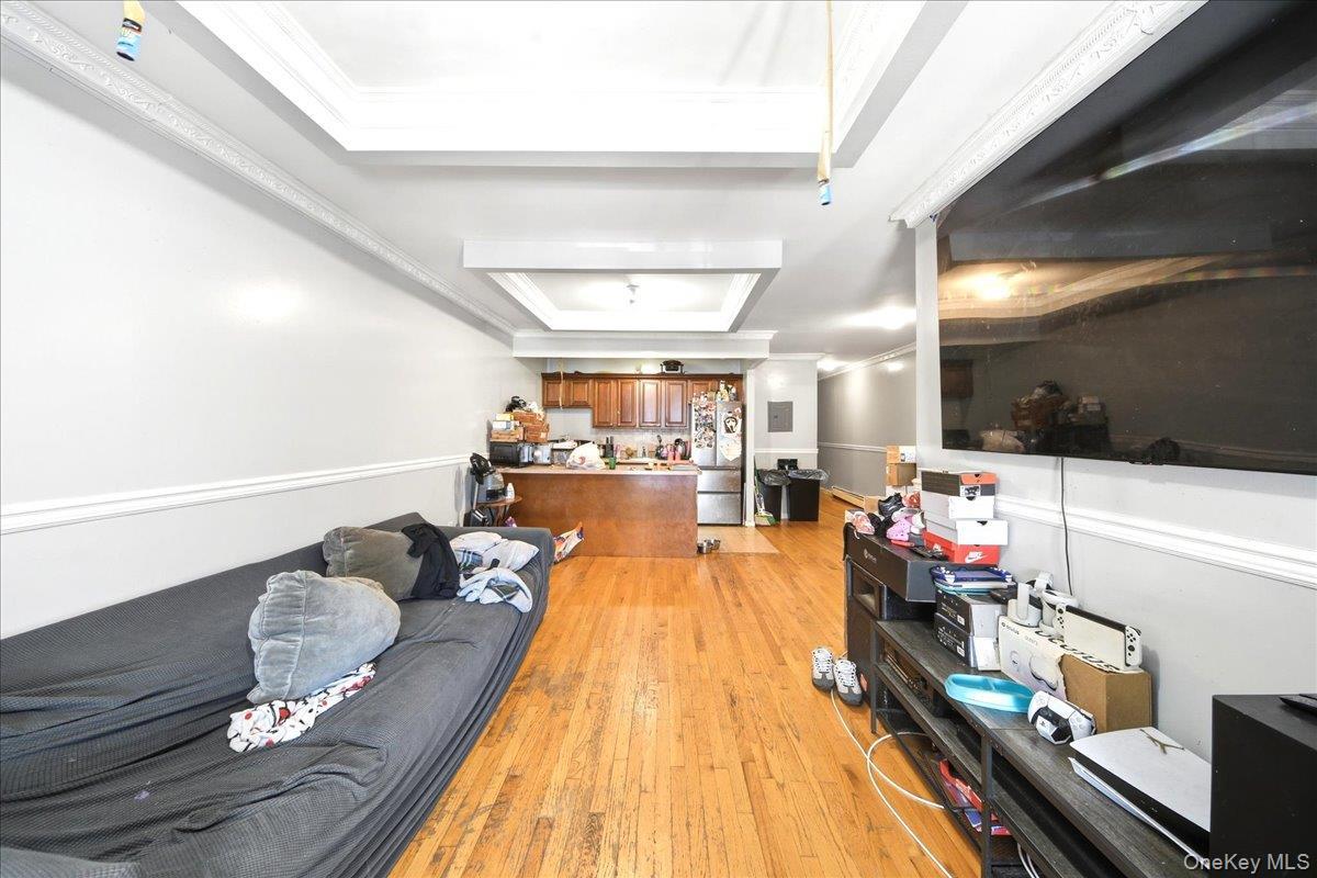 Single Family Summit Avenue  Bronx, NY 10452, MLS-1029698-20