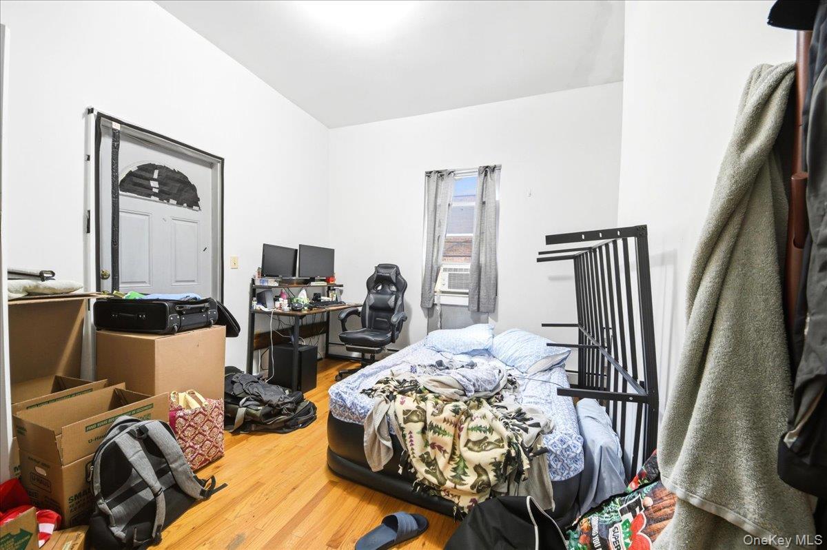 Single Family Summit Avenue  Bronx, NY 10452, MLS-1029698-21