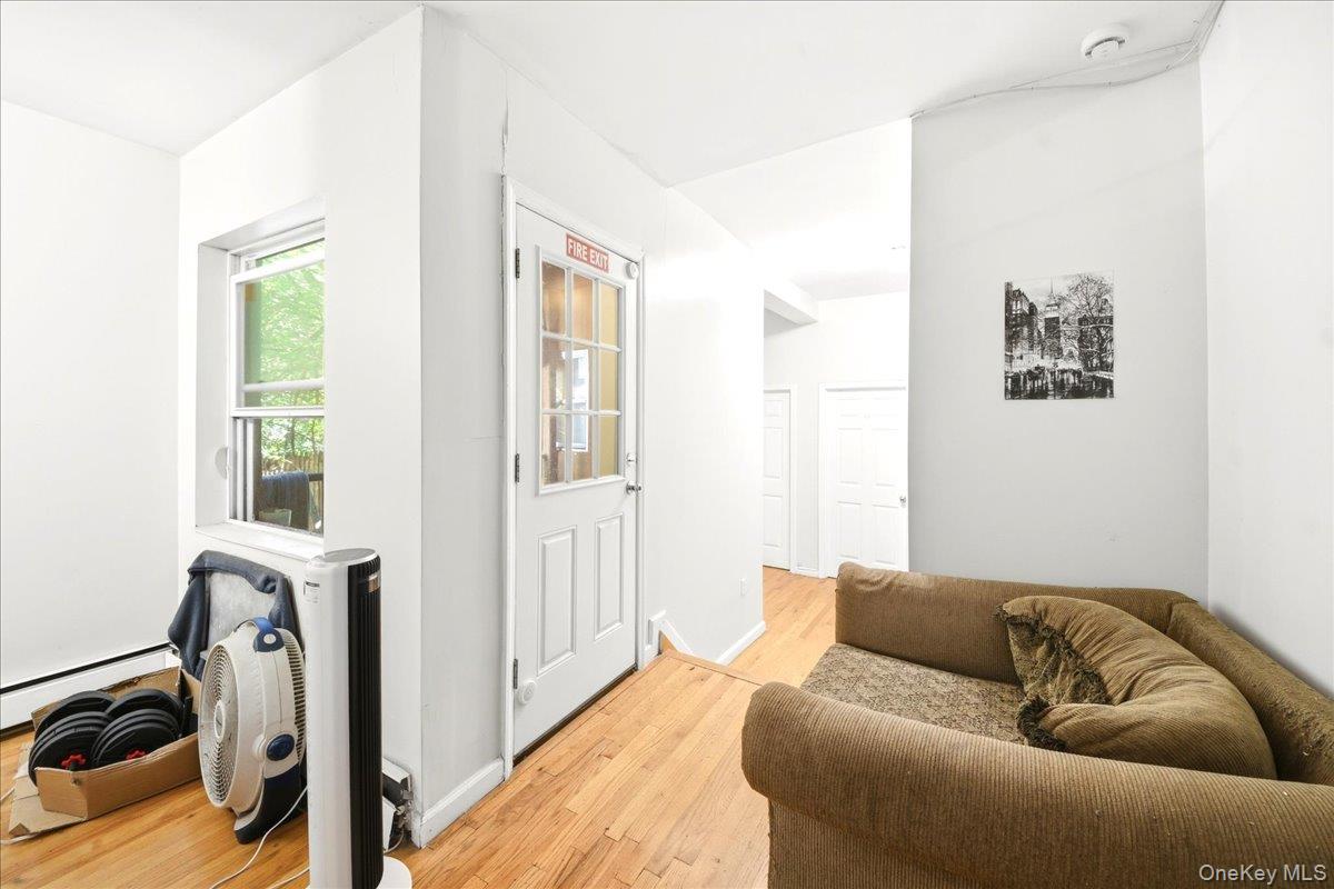 Single Family Summit Avenue  Bronx, NY 10452, MLS-1029698-25