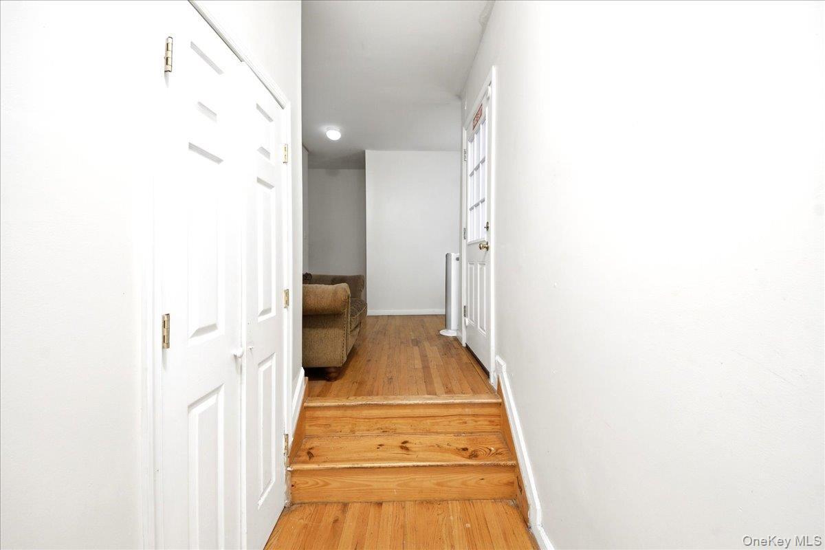 Single Family Summit Avenue  Bronx, NY 10452, MLS-1029698-26