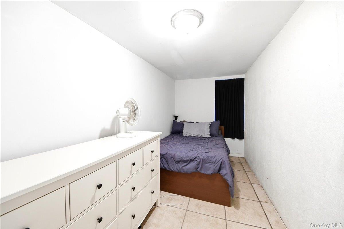 Single Family Summit Avenue  Bronx, NY 10452, MLS-1029698-27