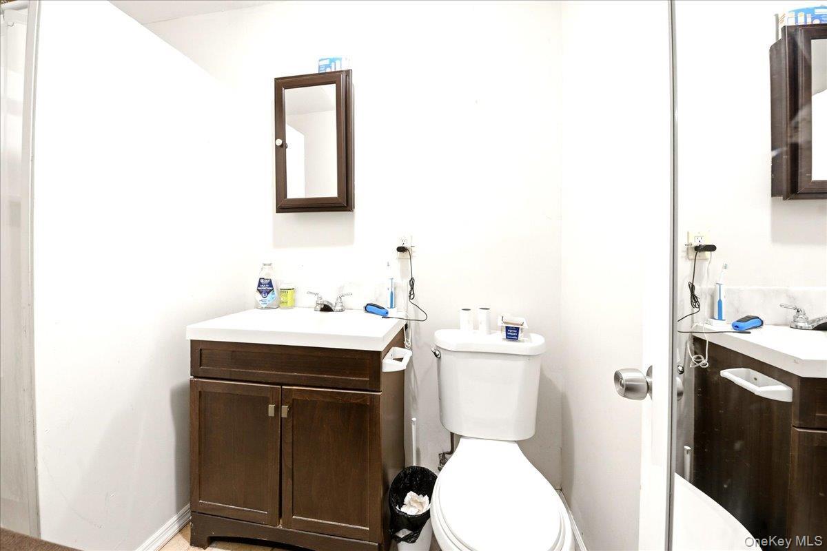 Single Family Summit Avenue  Bronx, NY 10452, MLS-1029698-30