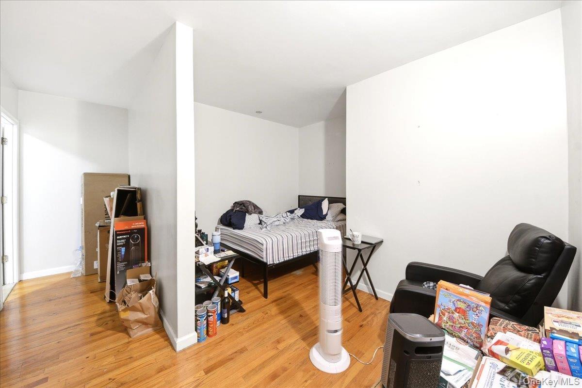 Single Family Summit Avenue  Bronx, NY 10452, MLS-1029698-33