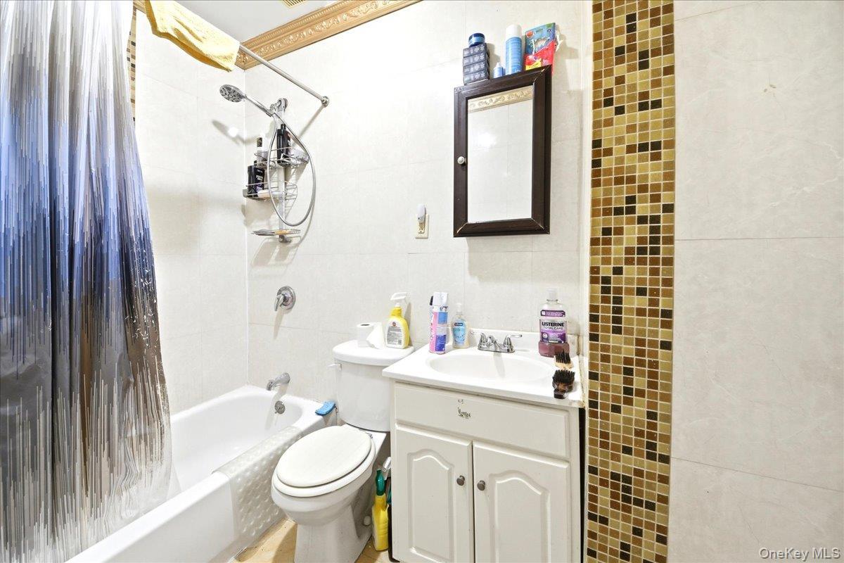 Single Family Summit Avenue  Bronx, NY 10452, MLS-1029698-34