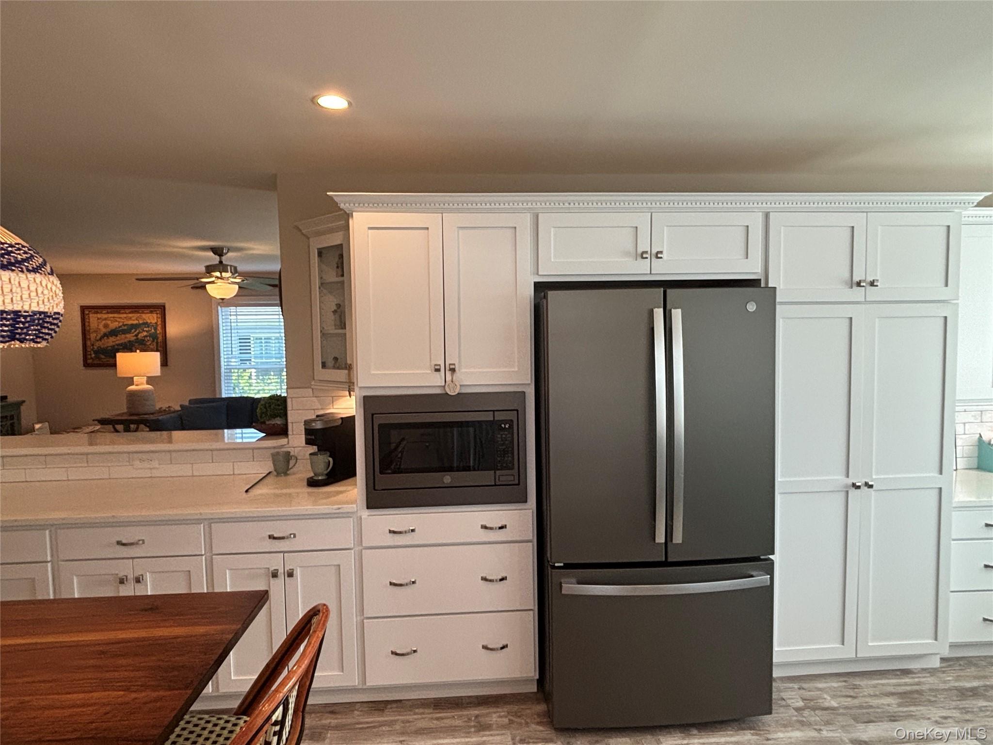 Single Family Old Country Road Suffolk County, NY 11901, MLS-1029713-16