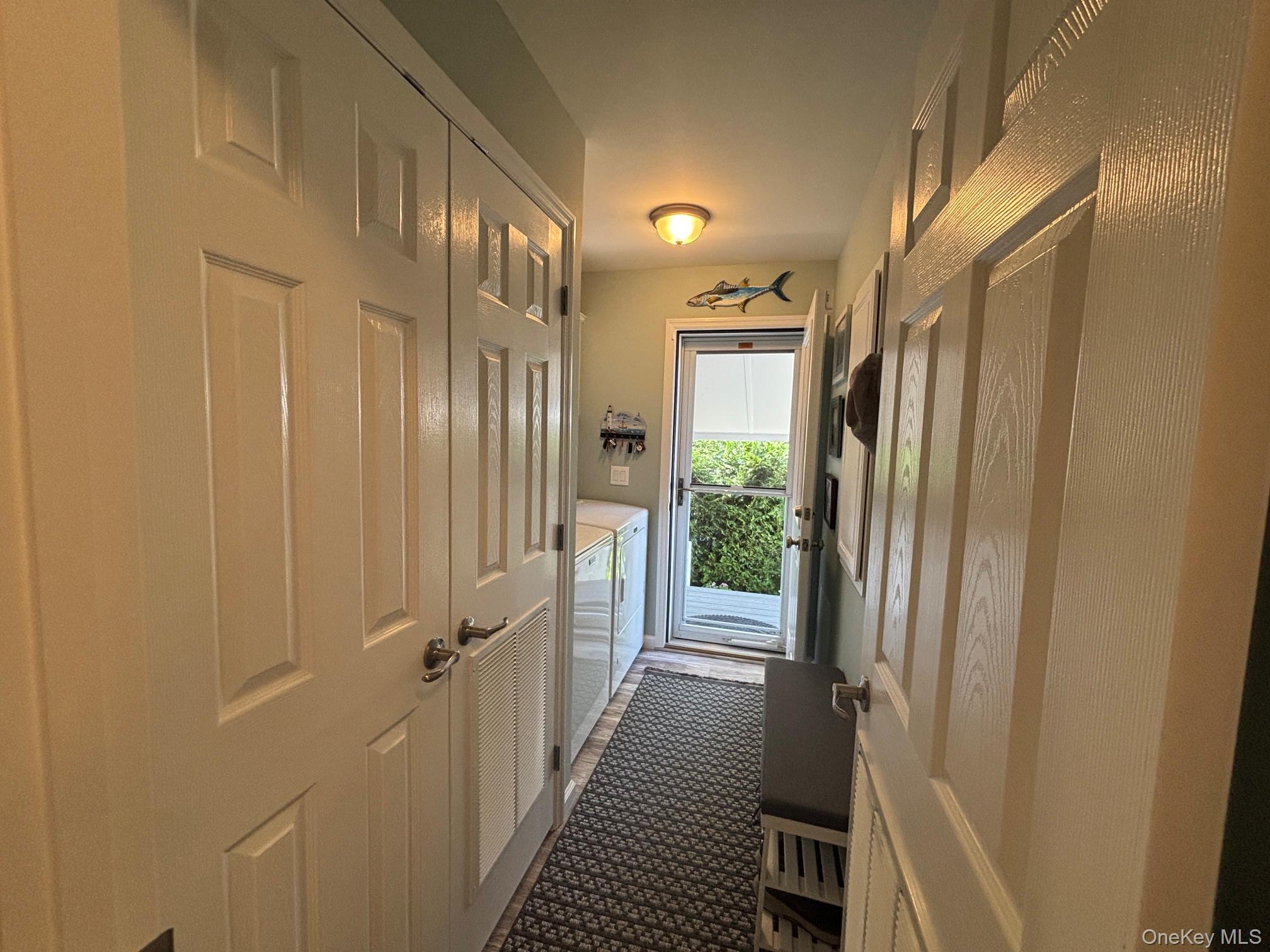 Single Family Old Country Road Suffolk County, NY 11901, MLS-1029713-20