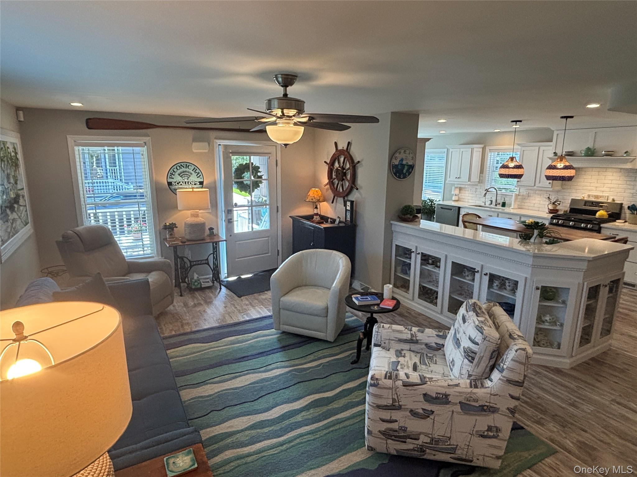 Single Family Old Country Road Suffolk County, NY 11901, MLS-1029713-5
