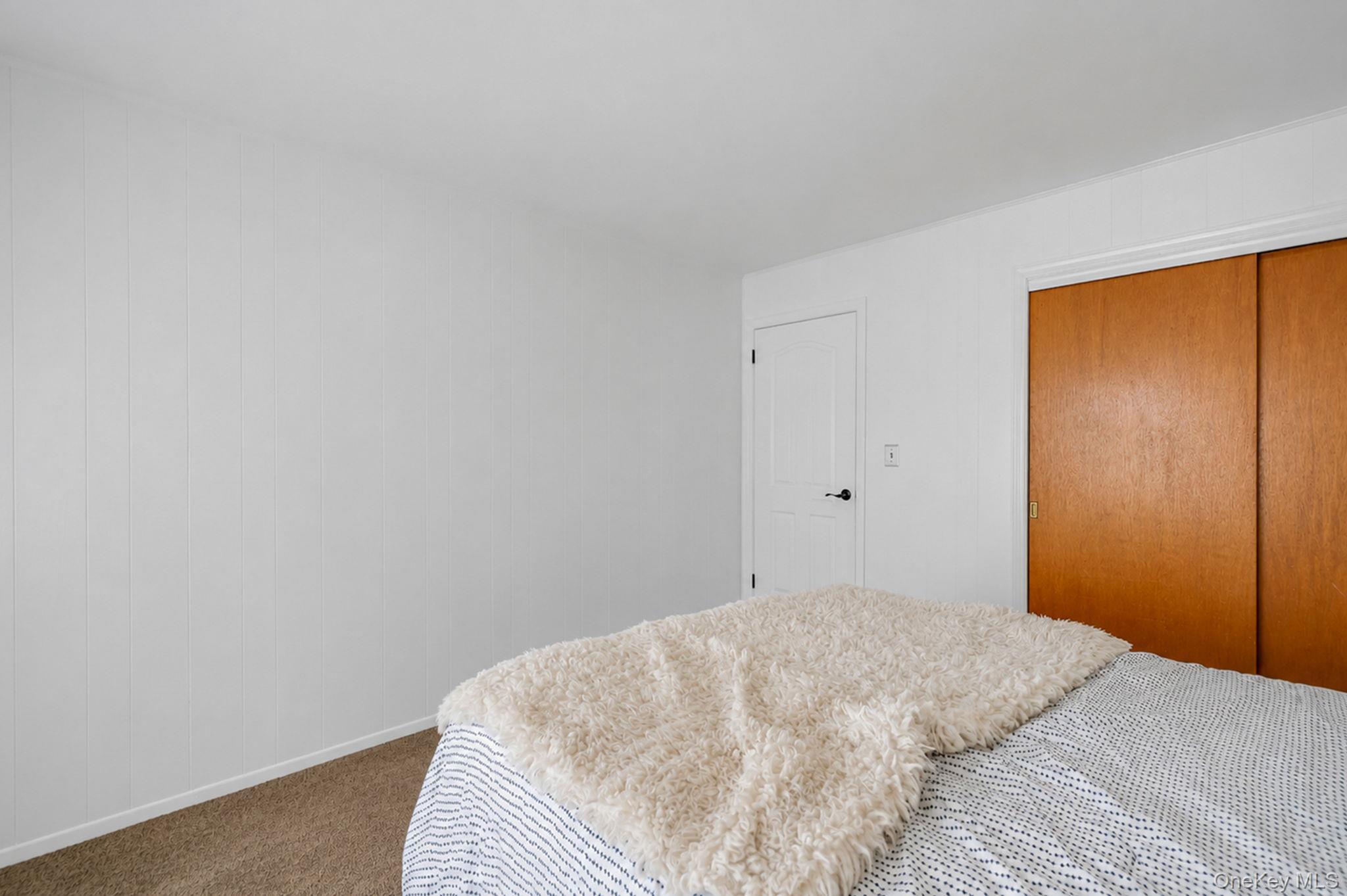Single Family Deauville Boulevard Suffolk County, NY 11726, MLS-1029751-13