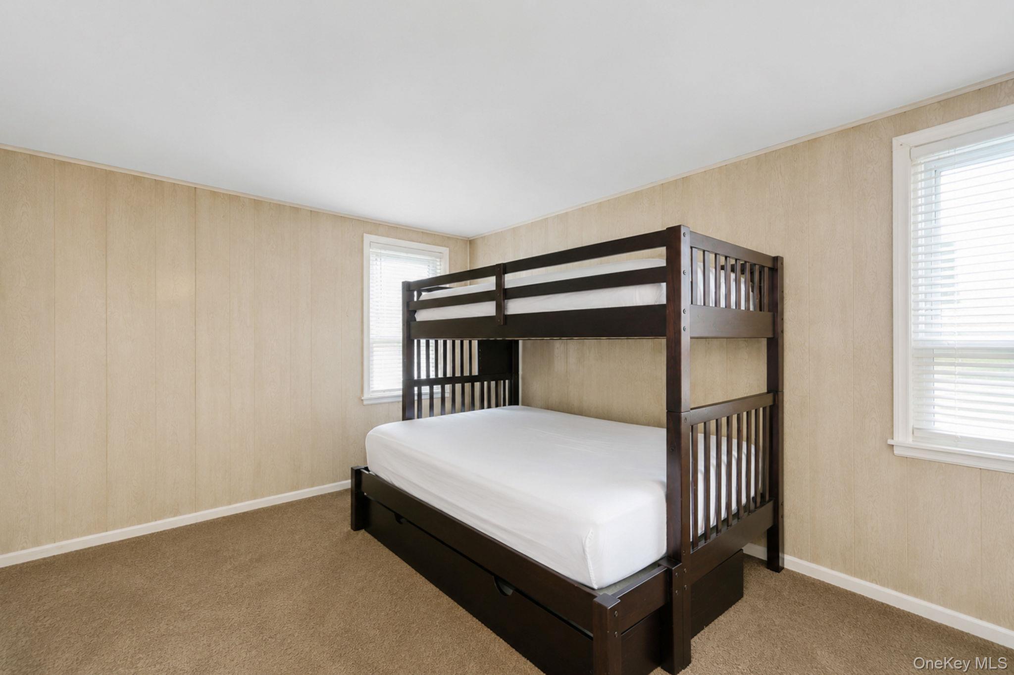 Single Family Deauville Boulevard Suffolk County, NY 11726, MLS-1029751-16