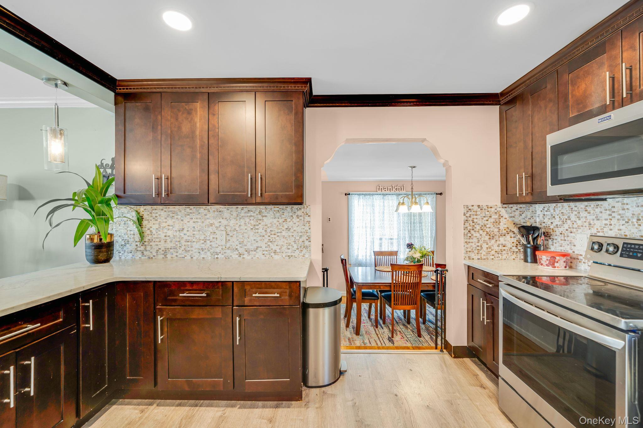 Single Family Deauville Boulevard Suffolk County, NY 11726, MLS-1029751-7