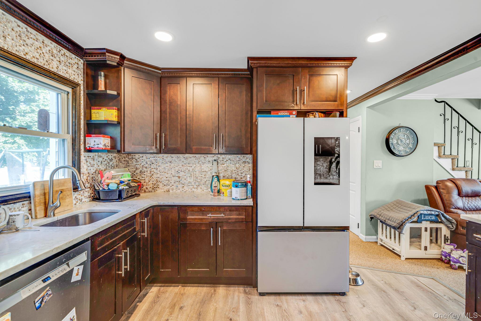 Single Family Deauville Boulevard Suffolk County, NY 11726, MLS-1029751-8