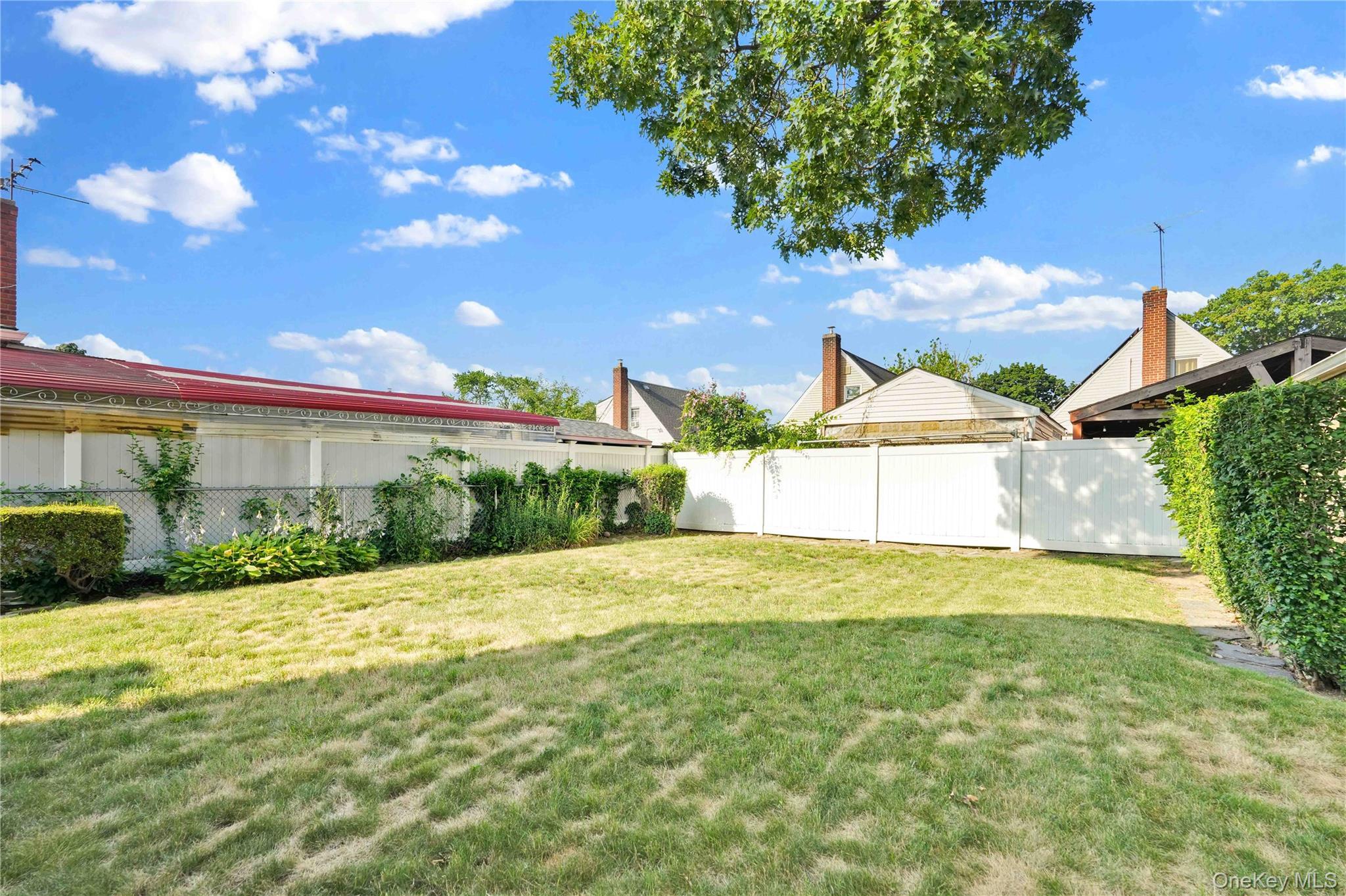 Single Family Grayson Street Queens, NY 11413, MLS-1029756-4