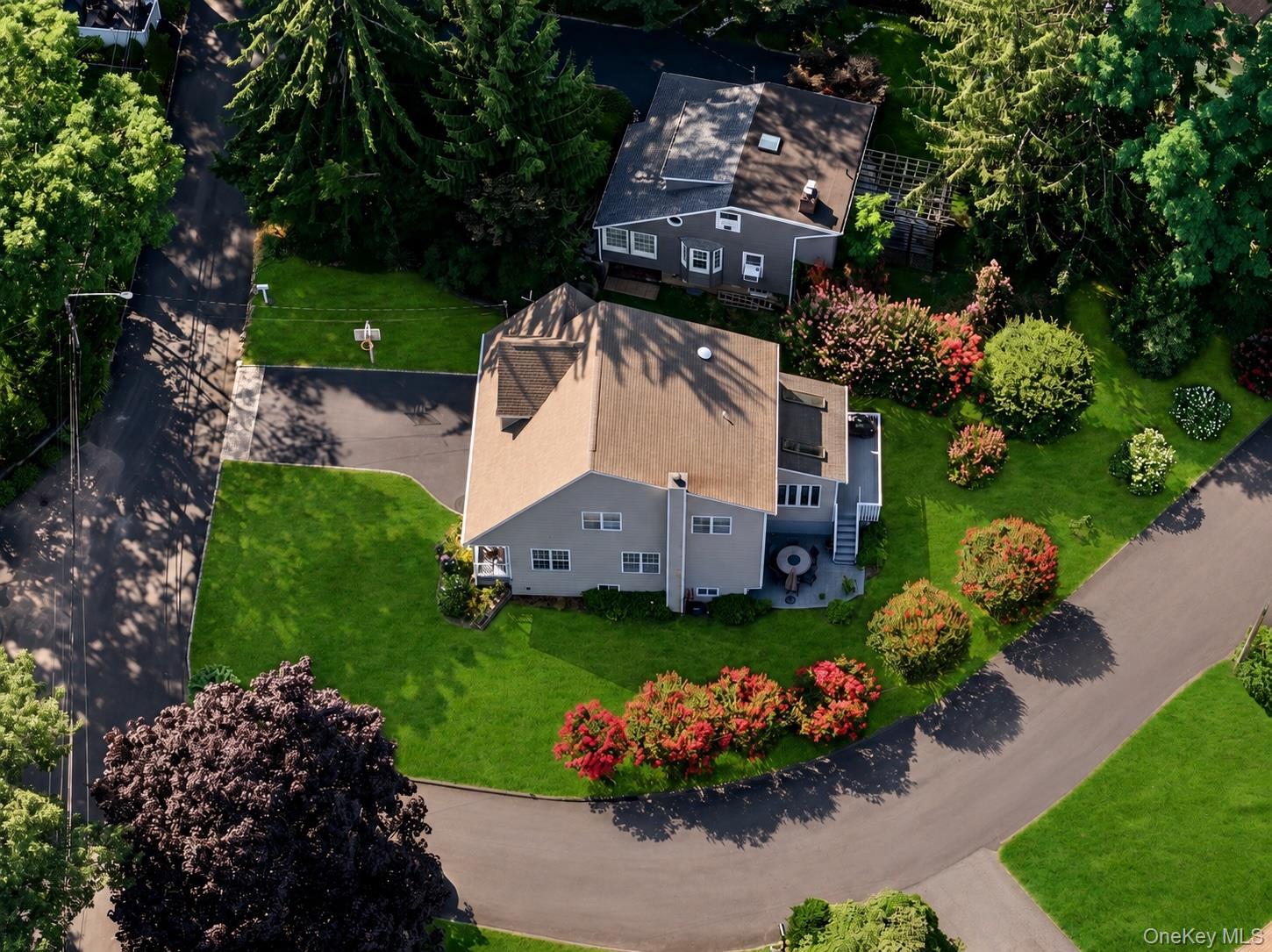 Single Family Crossman Road  Suffolk County, NY 11721, MLS-1029769-29