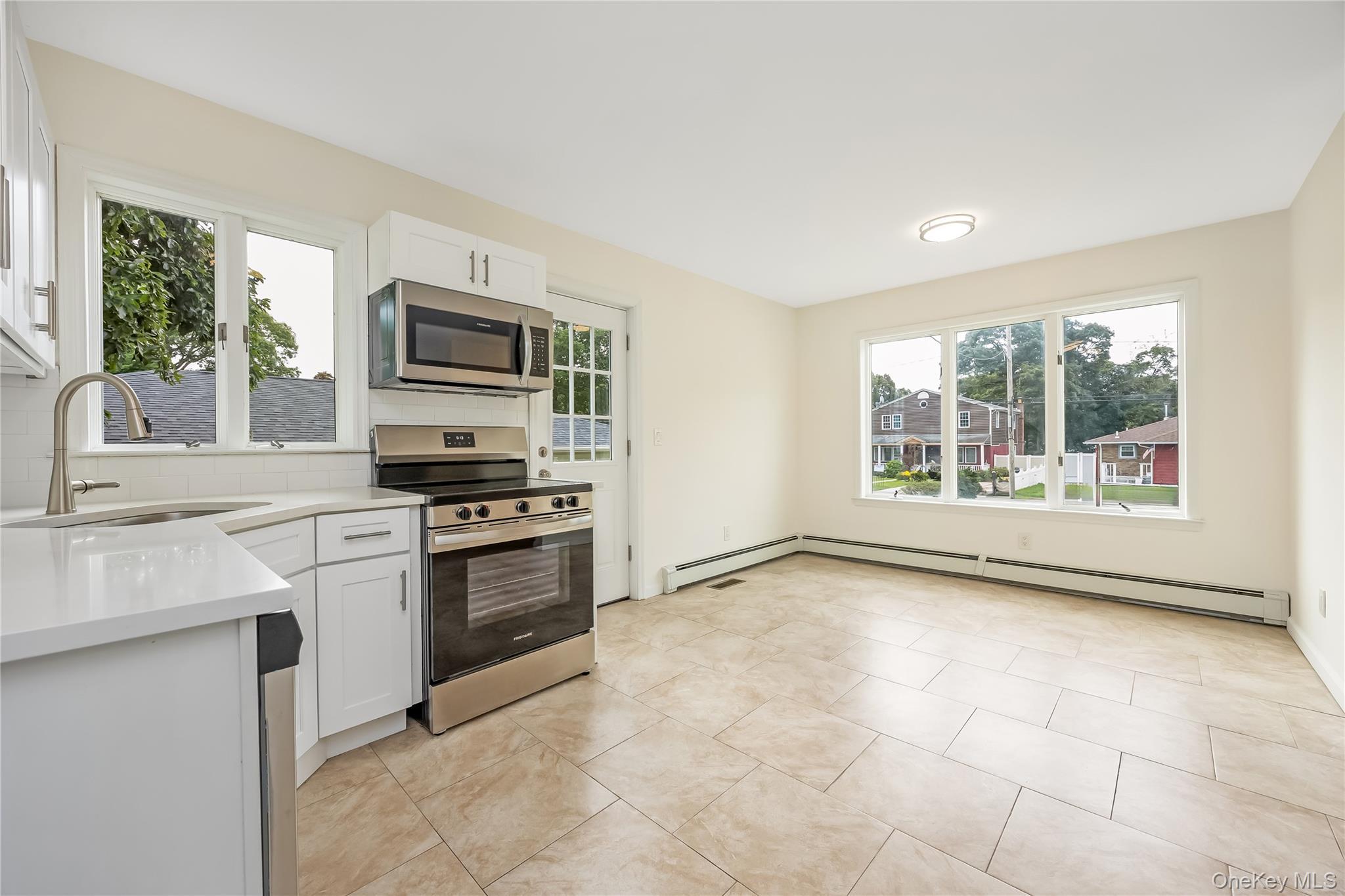 Single Family Westminster Drive  Suffolk County, NY 11967, MLS-1029794-8