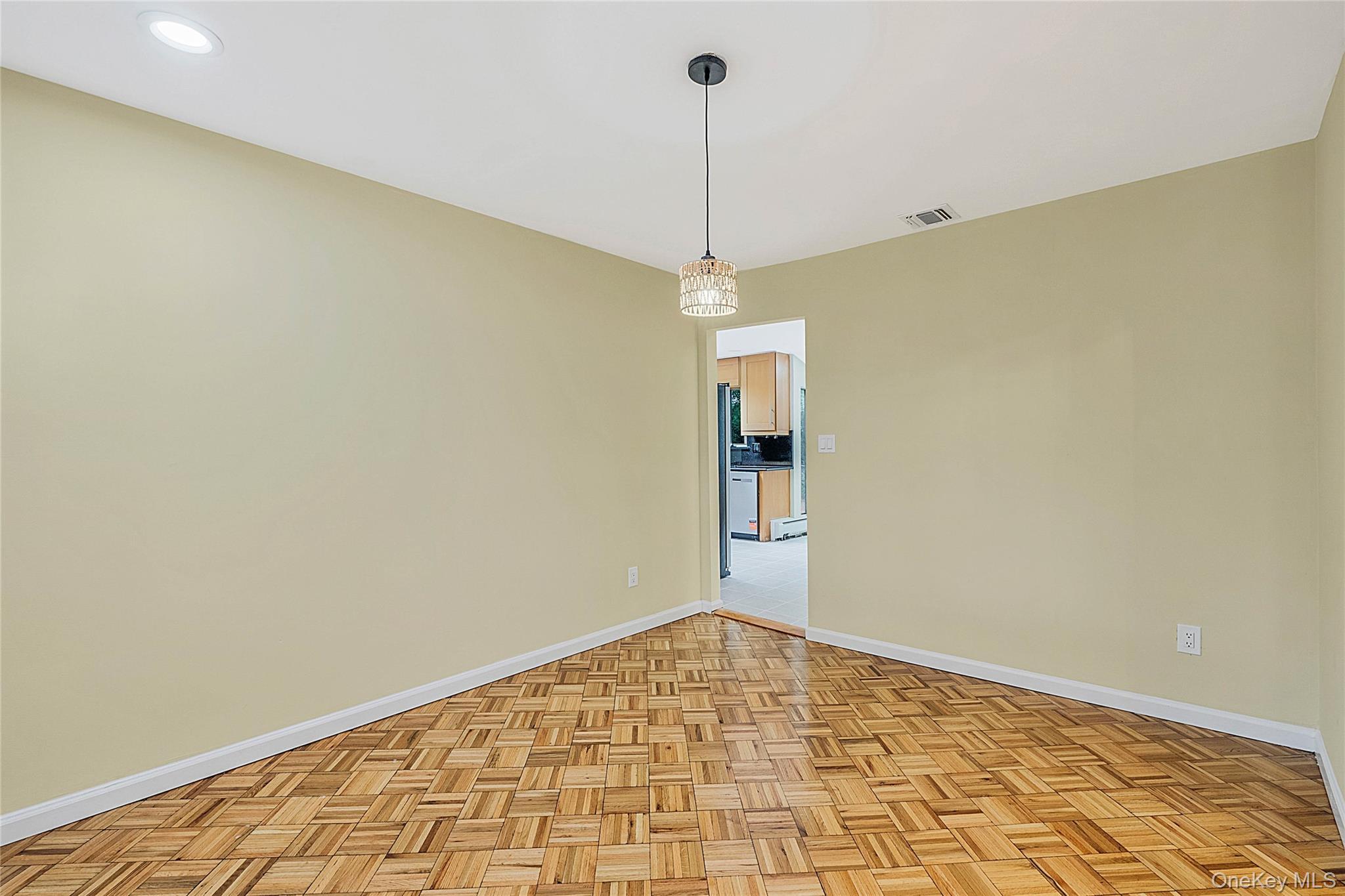 Single Family Dix Circle Suffolk County, NY 11746, MLS-1029801-19