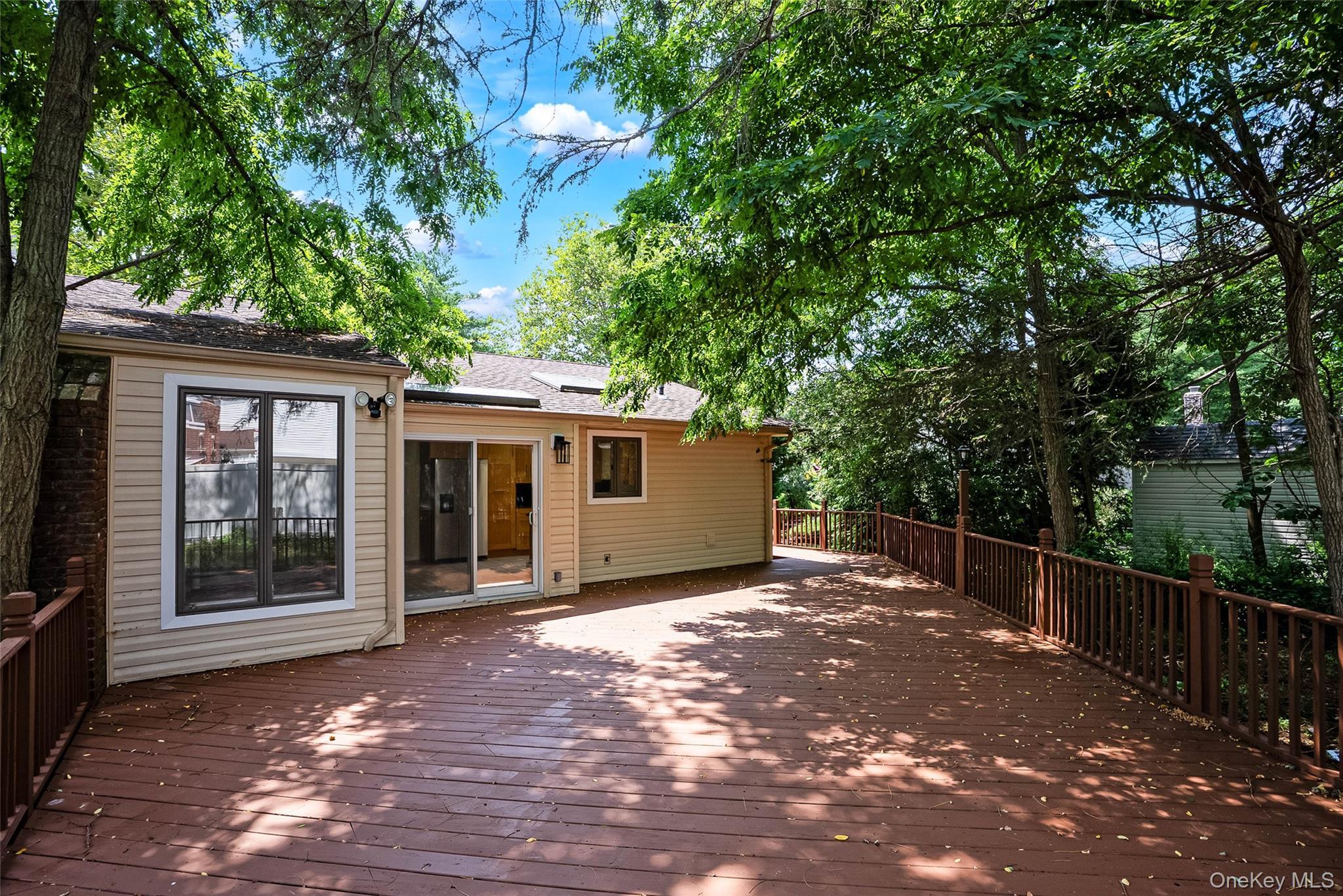 Single Family Dix Circle Suffolk County, NY 11746, MLS-1029801-44