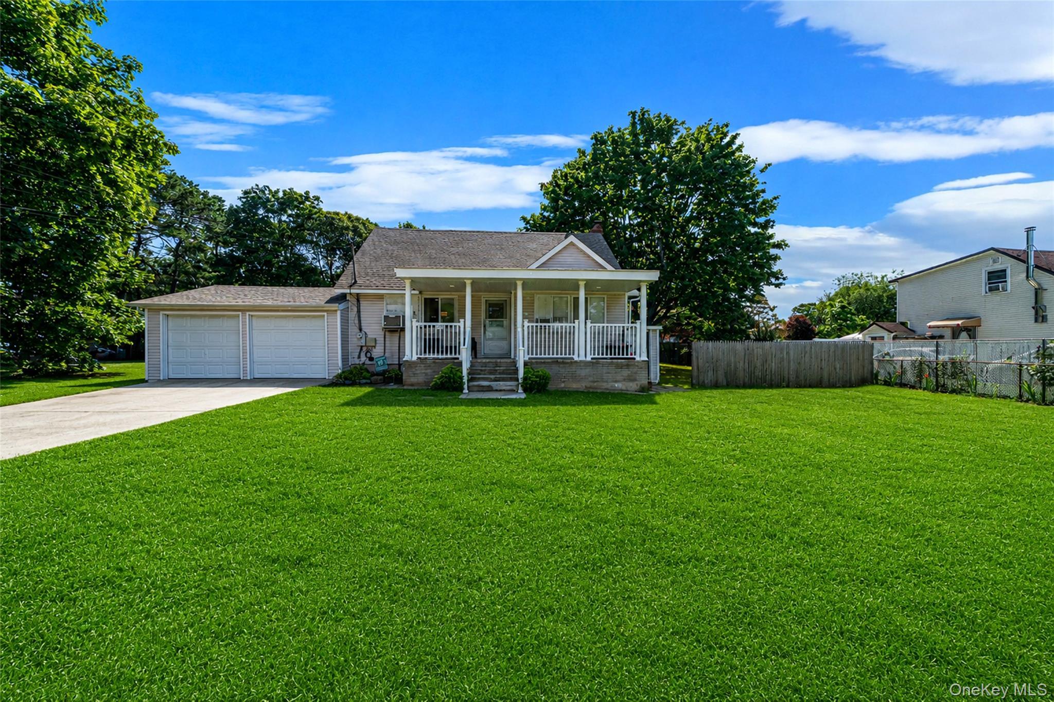 Single Family E 3rd Avenue  Suffolk County, NY 11706, MLS-1029811-2
