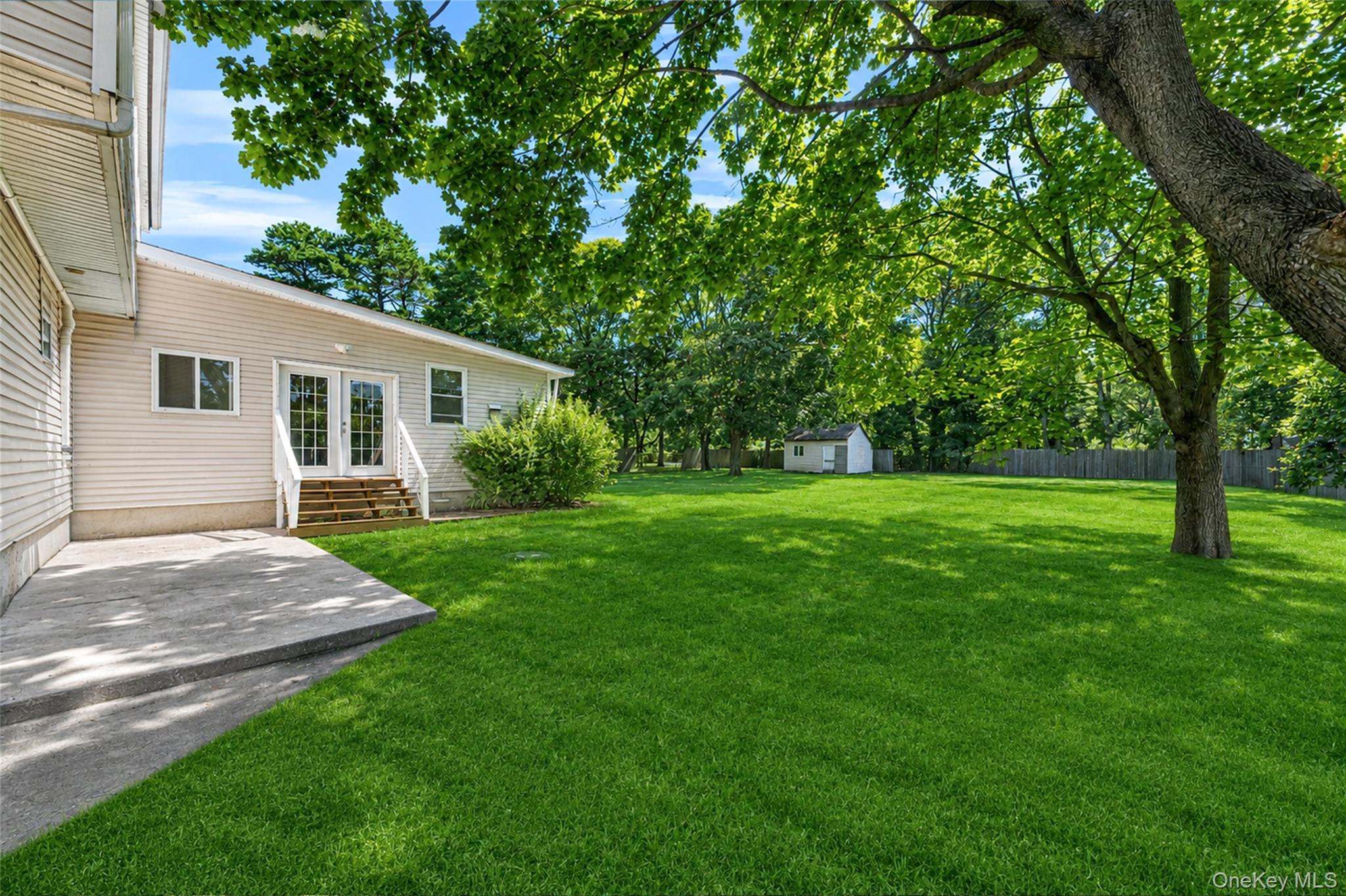 Single Family E 3rd Avenue  Suffolk County, NY 11706, MLS-1029811-26