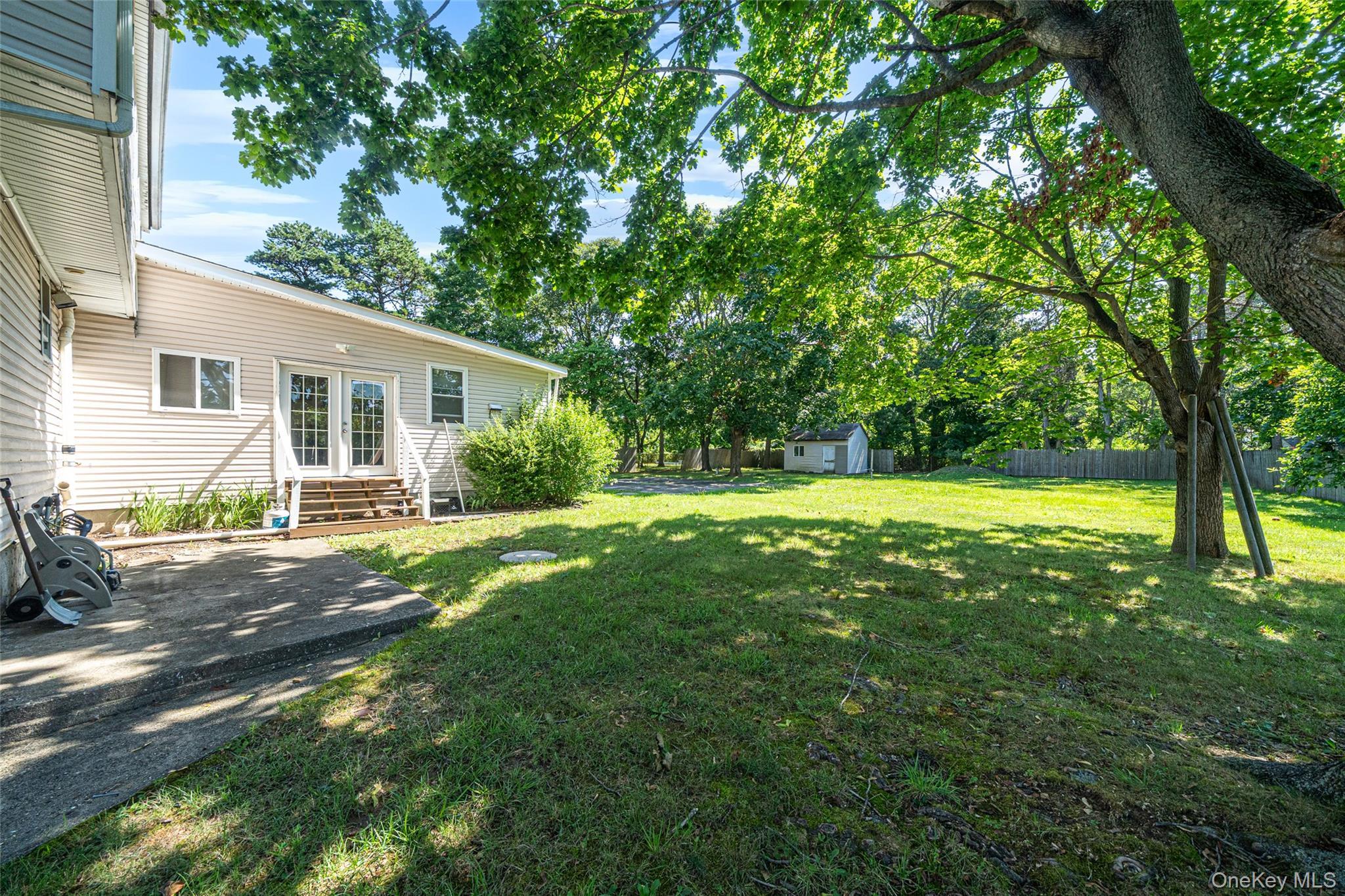 Single Family E 3rd Avenue  Suffolk County, NY 11706, MLS-1029811-27