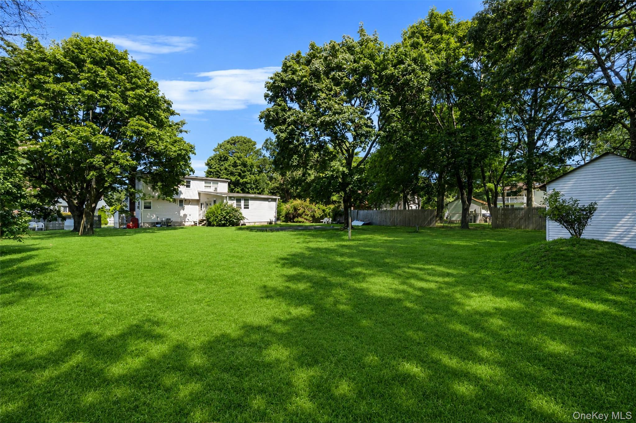 Single Family E 3rd Avenue  Suffolk County, NY 11706, MLS-1029811-29