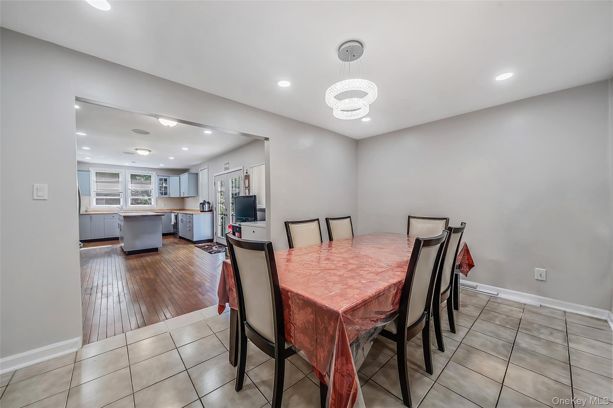 Single Family E 3rd Avenue  Suffolk County, NY 11706, MLS-1029811-6