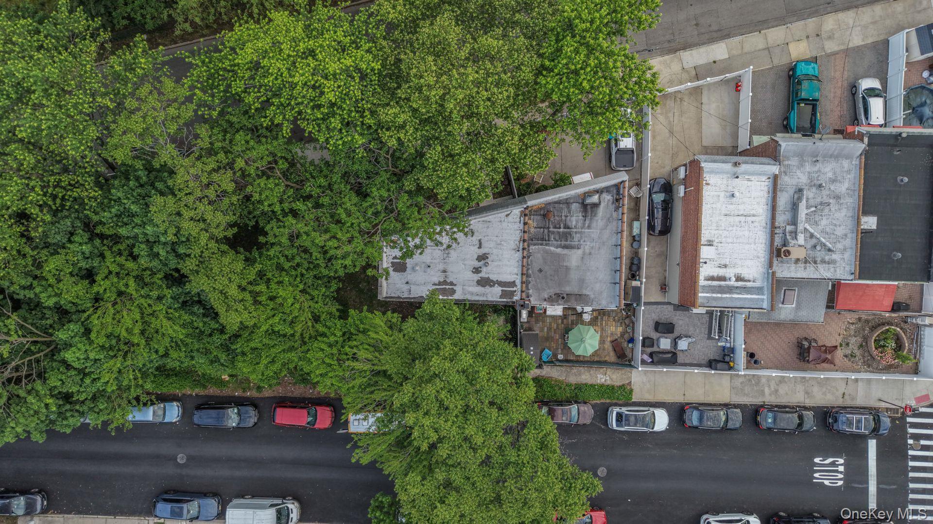 Single Family Throgs Neck Expwy Bronx, NY 10465, MLS-1029817-27