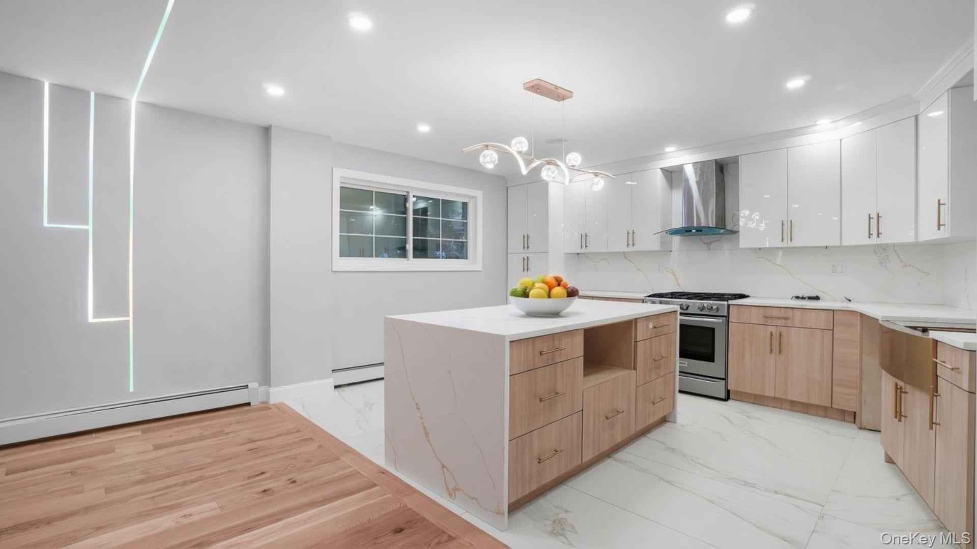 Single Family Throgs Neck Expwy Bronx, NY 10465, MLS-1029817-4