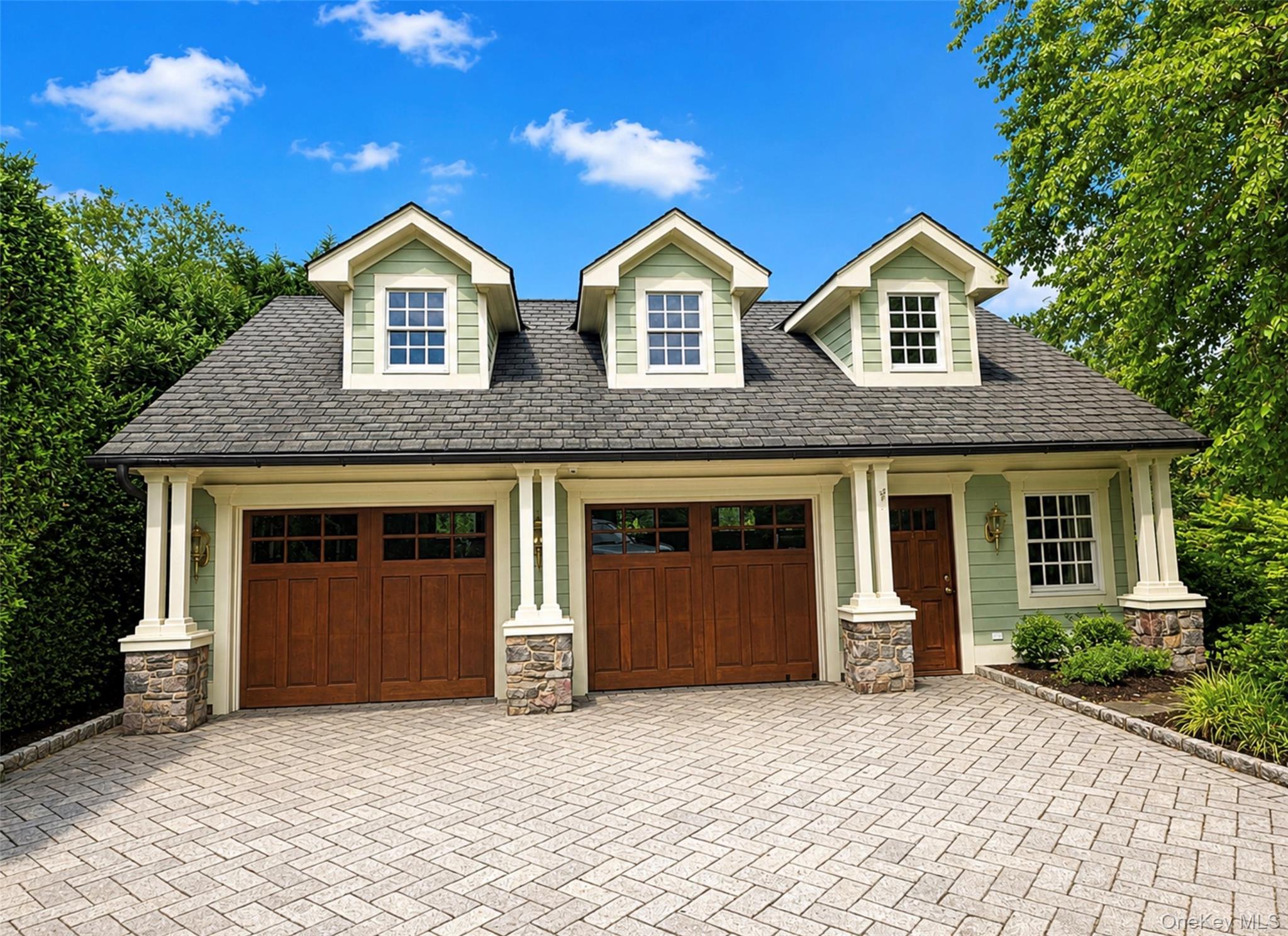 Single Family Shore Drive  Suffolk County, NY 11769, MLS-1029824-10
