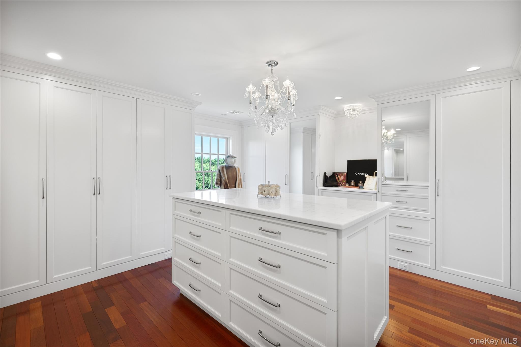 Single Family Shore Drive  Suffolk County, NY 11769, MLS-1029824-33