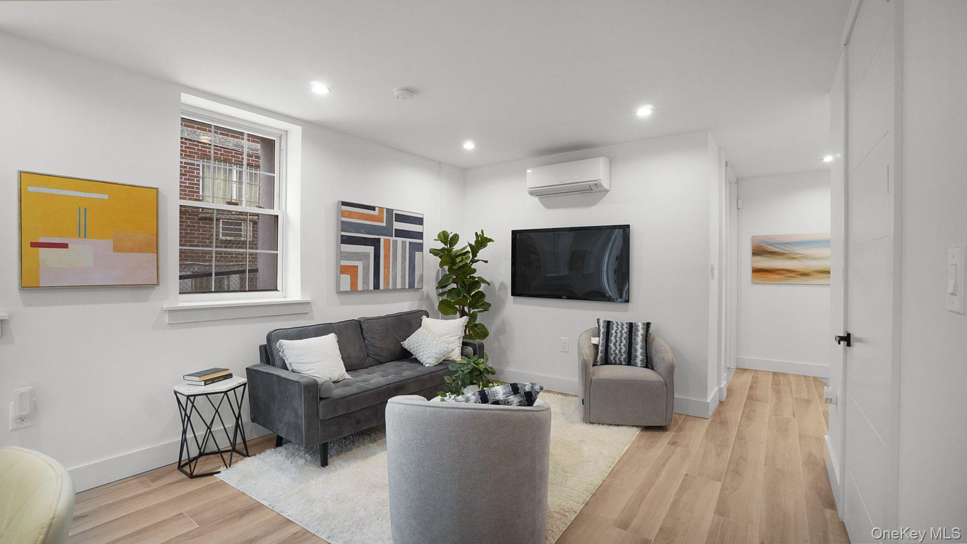 Single Family Esplanade Avenue Bronx, NY 10469, MLS-1029826-13