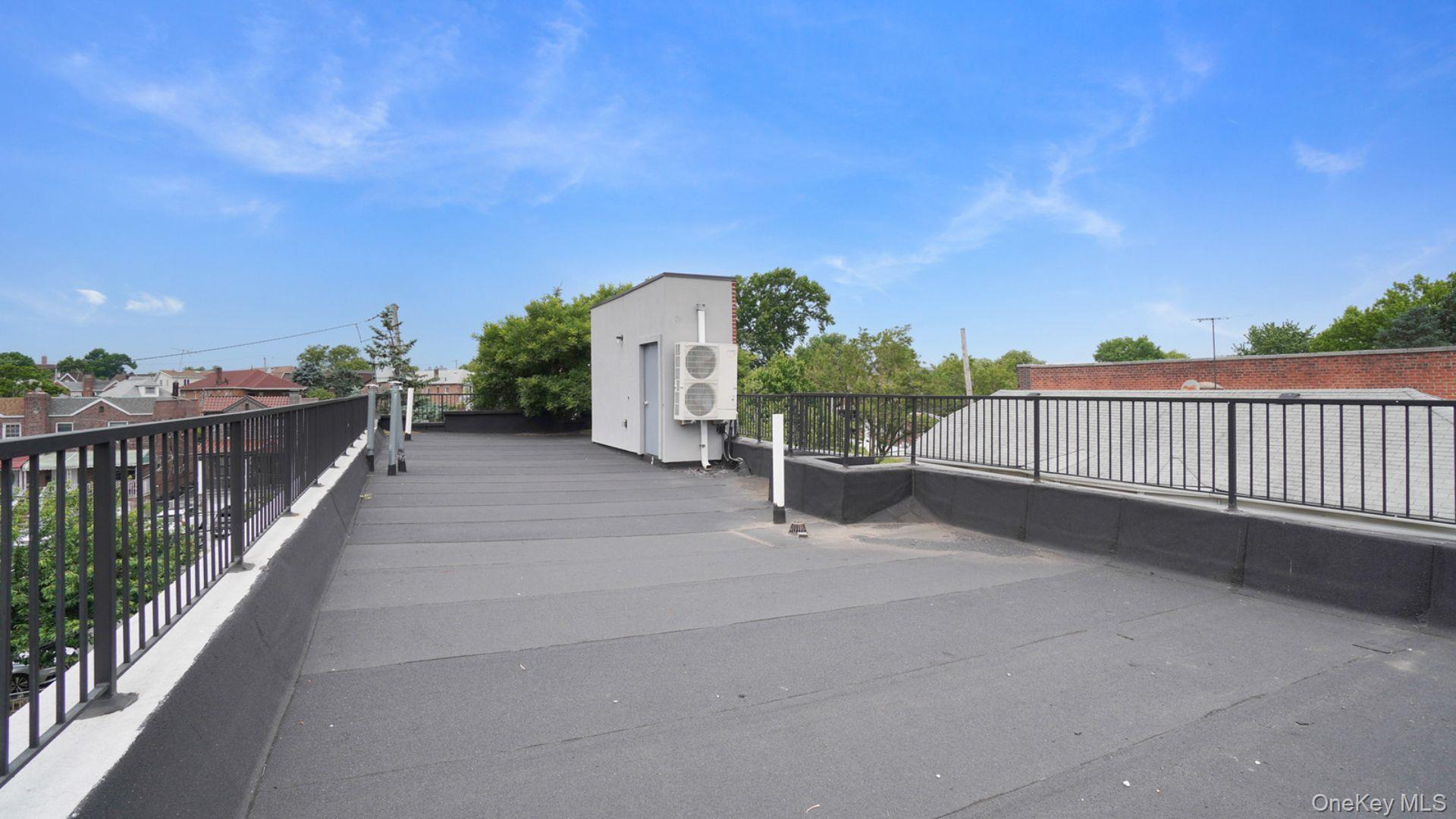 Single Family Esplanade Avenue Bronx, NY 10469, MLS-1029826-35