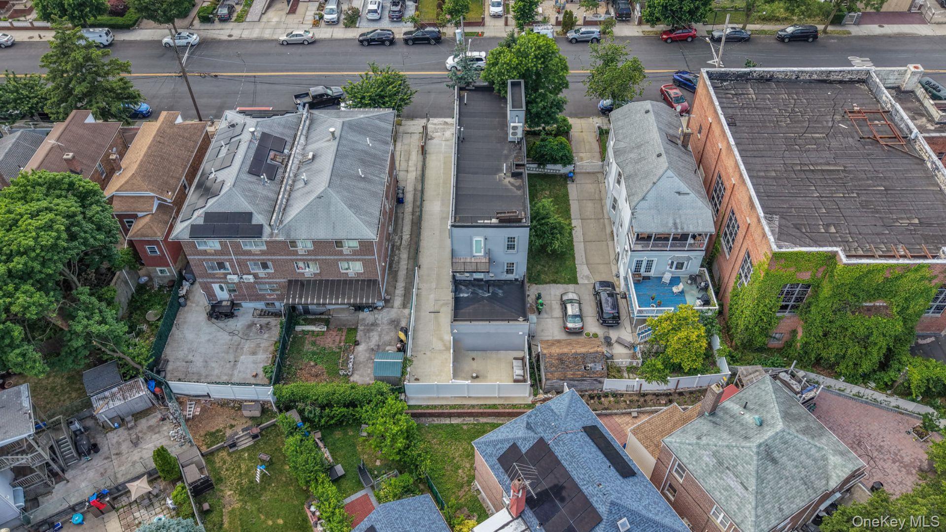 Single Family Esplanade Avenue Bronx, NY 10469, MLS-1029826-39